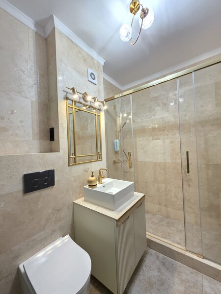 Auchan Titan, Complexul IRAM Residence.