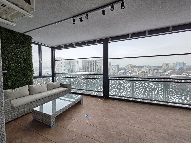 Auchan Titan, Complexul IRAM Residence.